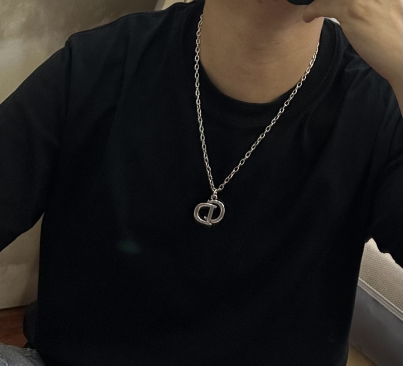 chr1st1an D10r necklaces